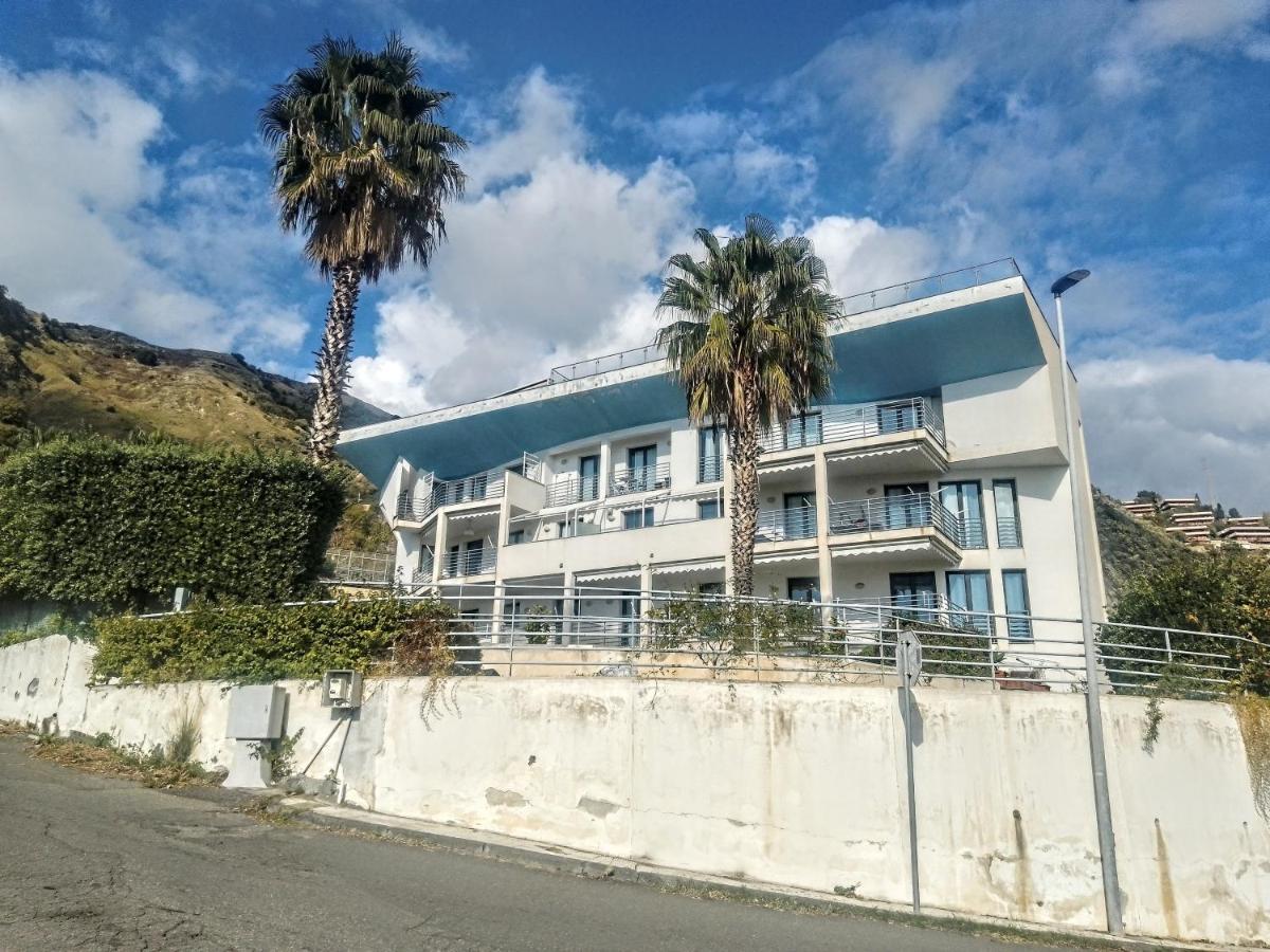 Lube Beach Home Letojanni Exterior photo